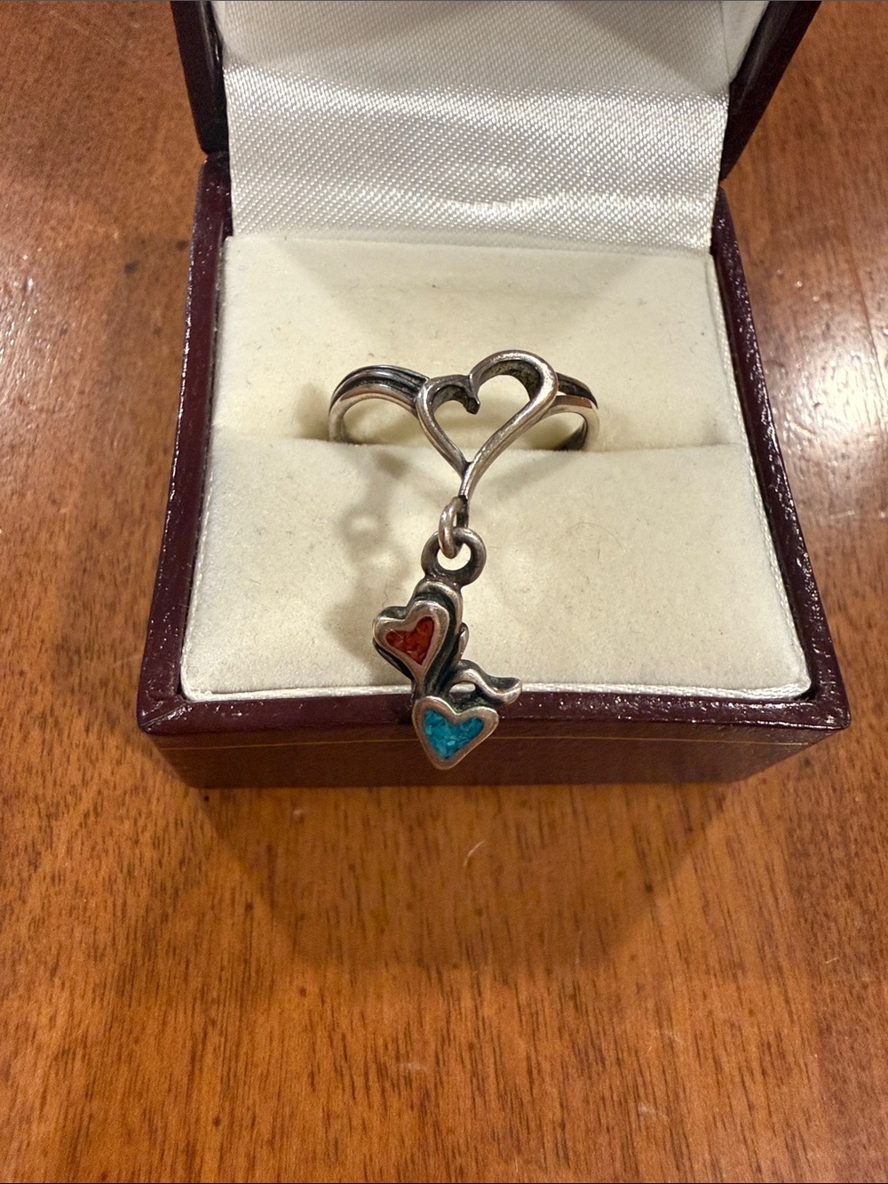 Vintage Sterling Silver Heart Dangle Ring with Blue & Red Accents Size 6 3/4 - Picture 3 of 7